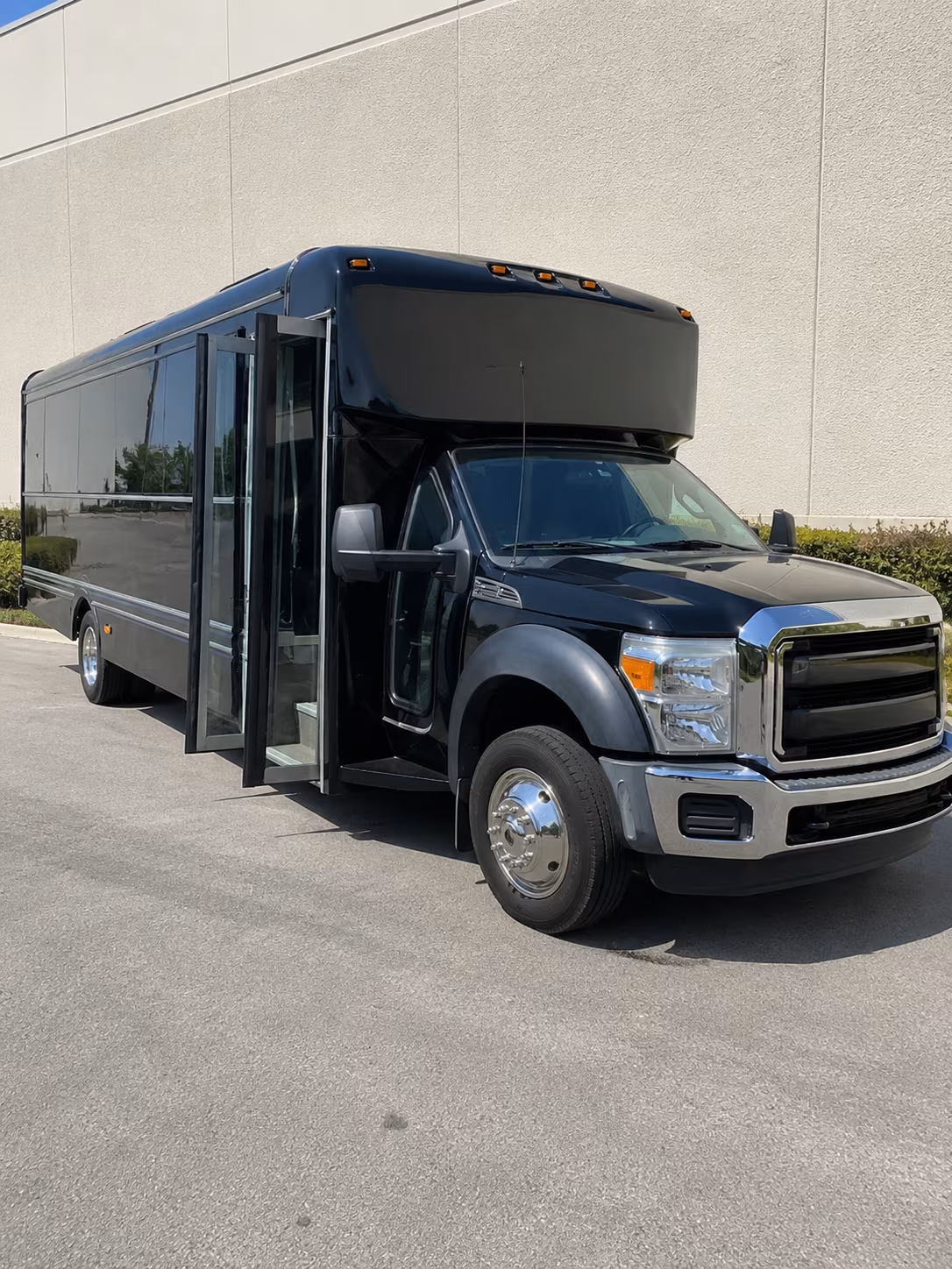 Carrollton Birthday, Sweet 16, & Quinceañera Party Bus Rentals