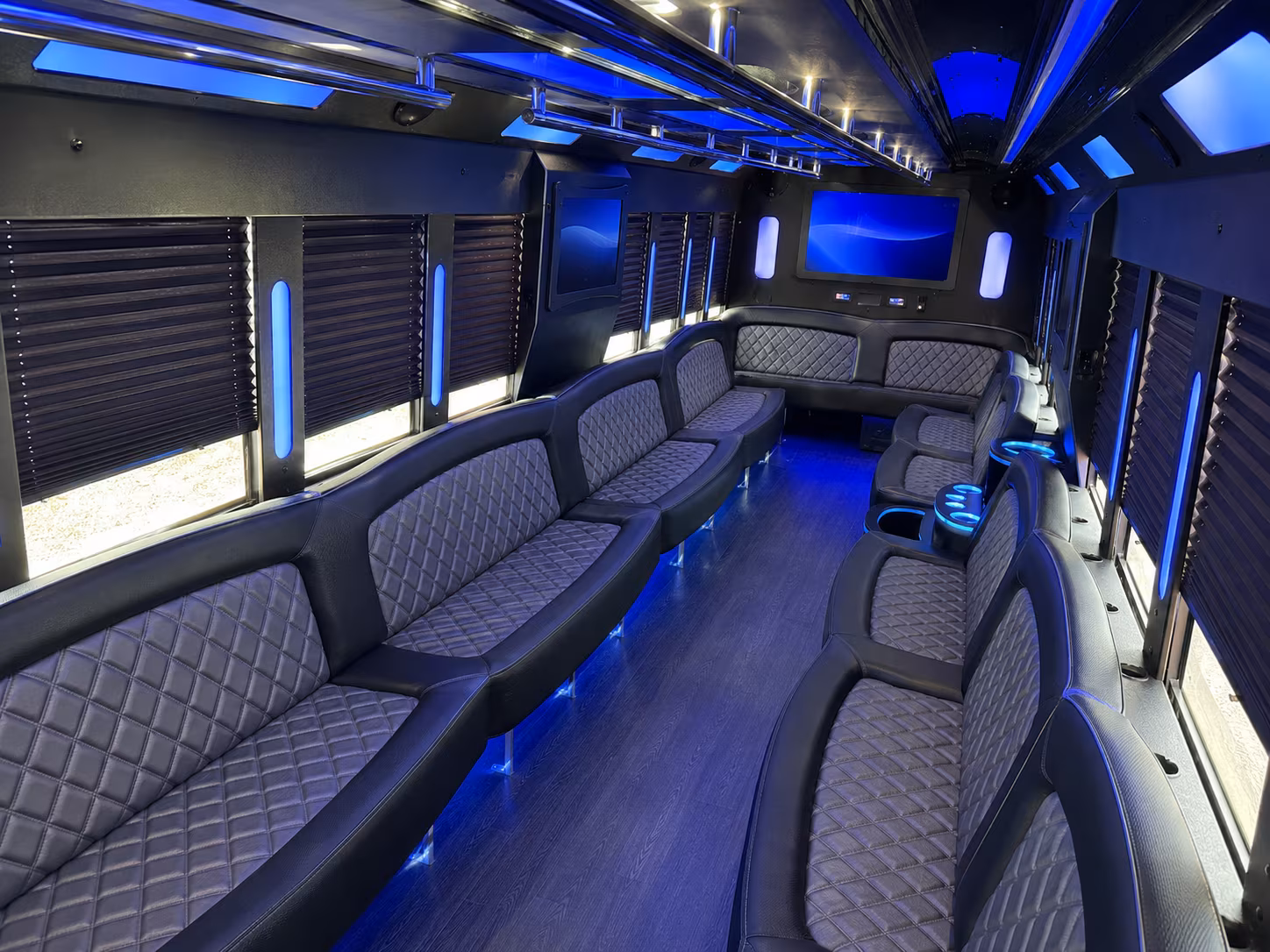 Dallas Birthday, Sweet 16, & Quinceañera Transportation party bus exterior