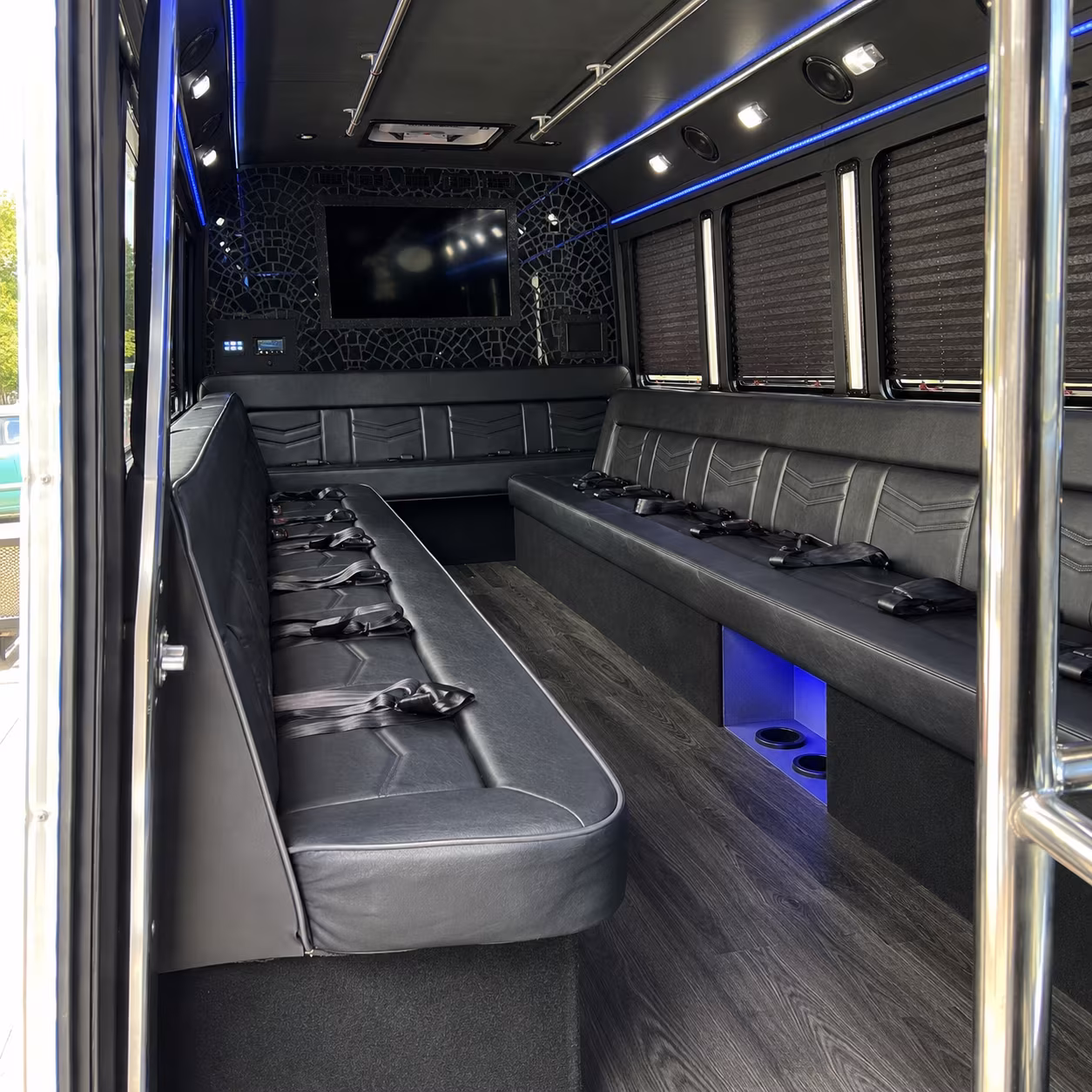 Dallas Birthday, Sweet 16, & Quinceañera Transportation party bus exterior