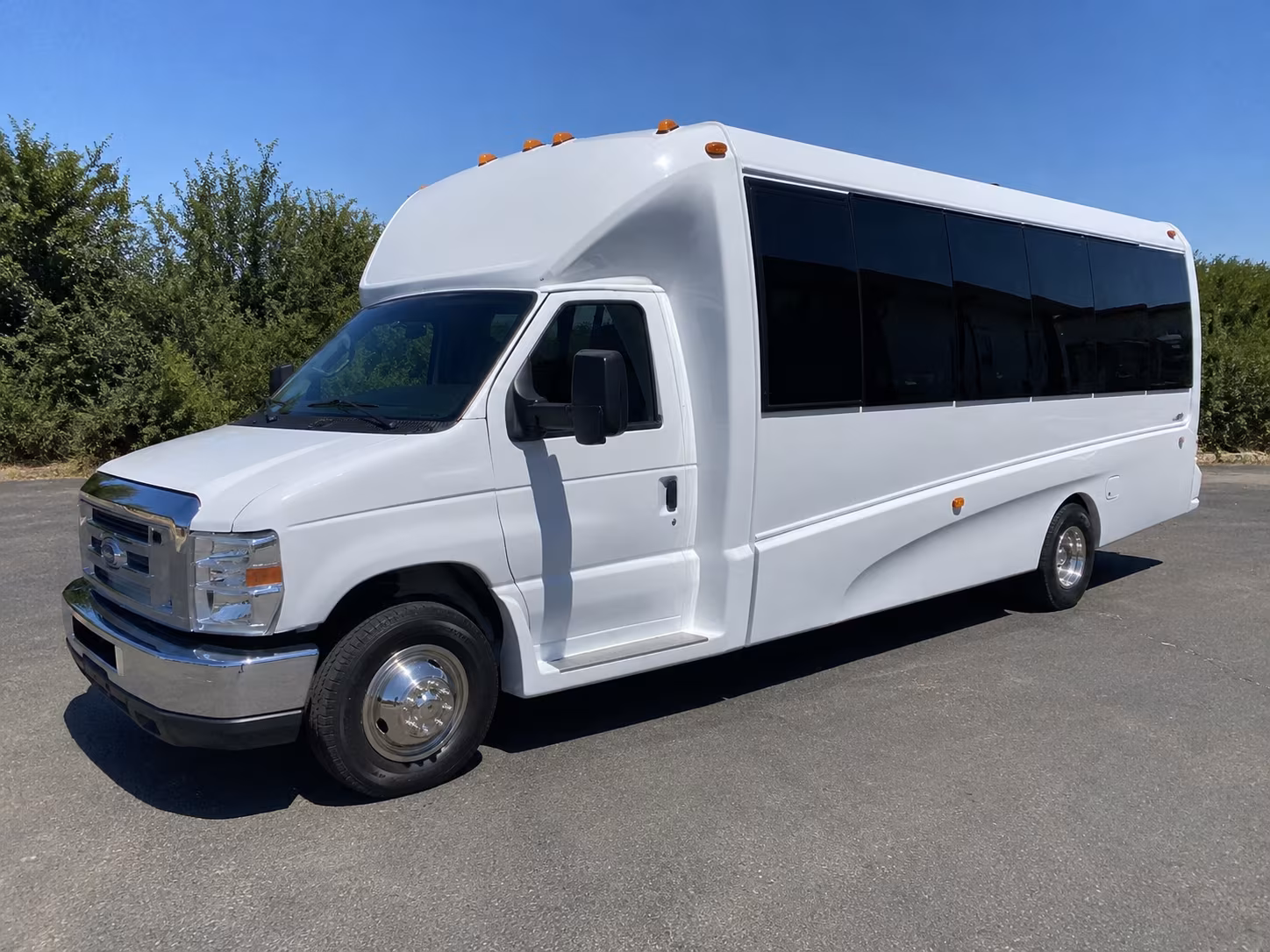 Dallas Prom & Homecoming Transportation onboard seating