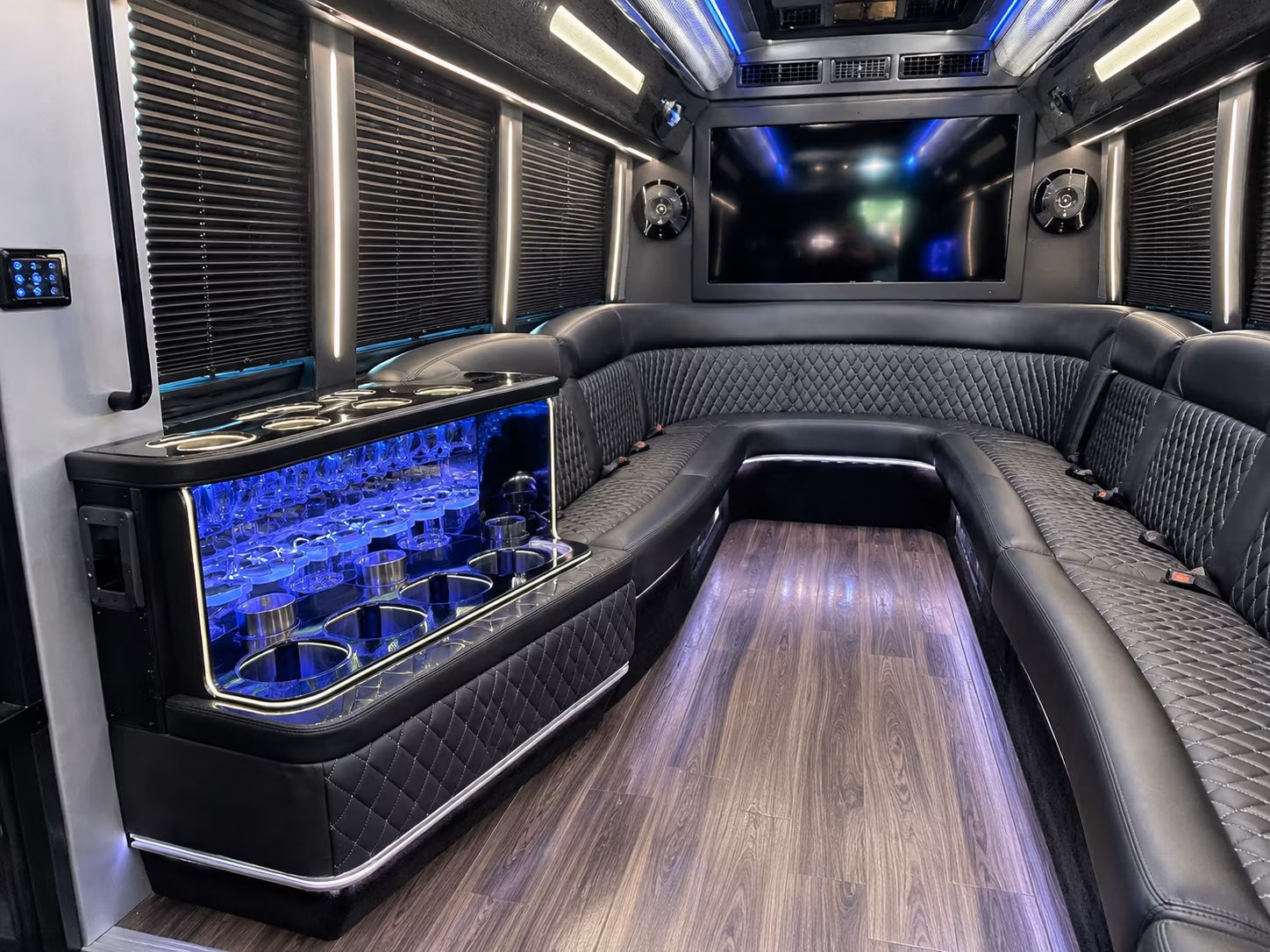Grand Prairie Birthday, Sweet 16, & Quinceañera Party Bus Rentals
