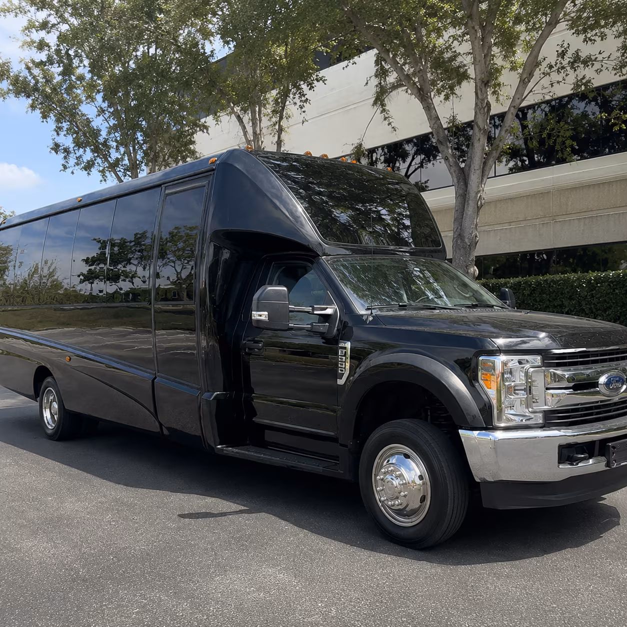 Irving Birthday, Sweet 16, & Quinceañera Party Bus Rentals