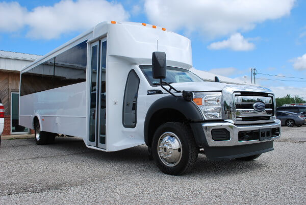 Richardson 18 Passenger Limo Bus